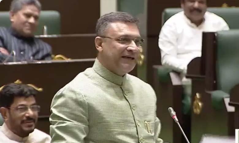 Rich Taking Scholarships Meant for the Poor in Telangana Akbaruddin Owaisi