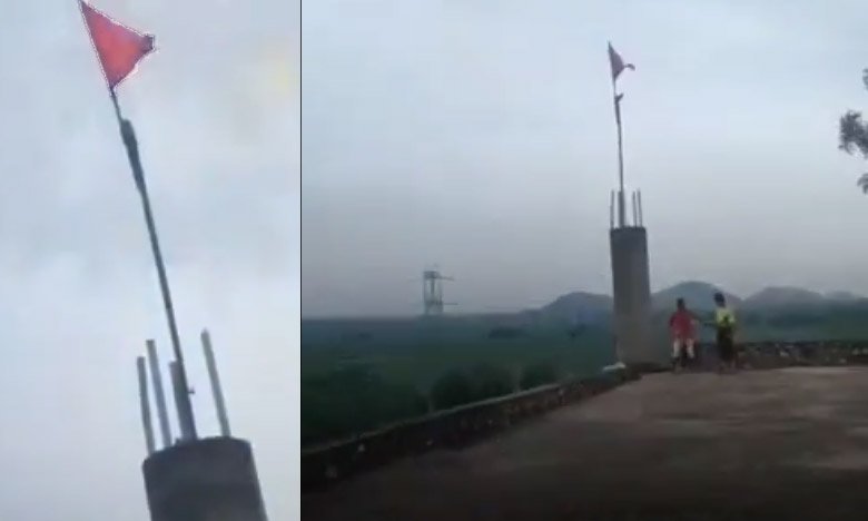 Tension in Haryana Extremists Try to Hoist Saffron Flag on Eidgah Minaret Muslims Protest