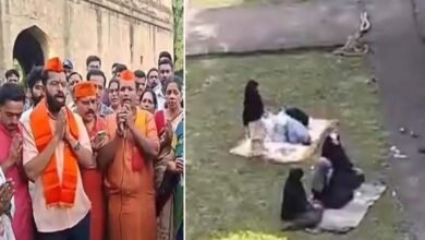 Hindutva Outrage in Punes Shaniwar Wada Park After Muslim Women Offer Namaz