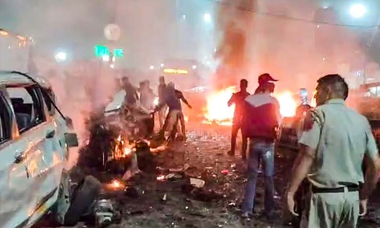 Powerful Car Blast Near Delhis Red Fort Kills 8 Injures 24