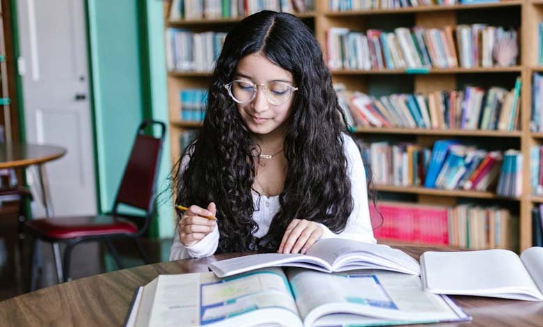 JEE Main vs JEE Advanced Key Differences Eligibility Exam Pattern and Admission Details Explained