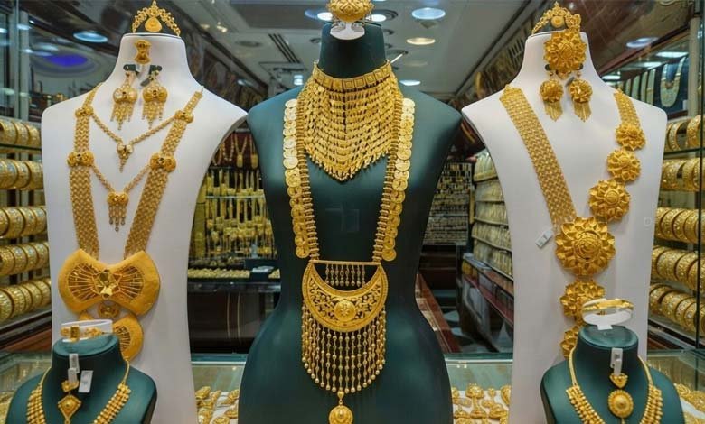 Gold and Silver Prices Rise Again Silver Crosses 2.5 Lakh Gold Also Gains on MCX
