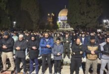 Thousands Offer First Taraweeh Prayers at Al-Aqsa Mosque Despite Israeli Restrictions