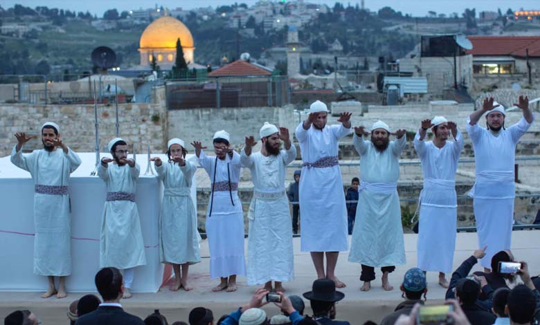 A Dangerous Precedent Jewish Extremists Storm Al-Aqsa Mosque on Friday Carrying Sacrificial Materials